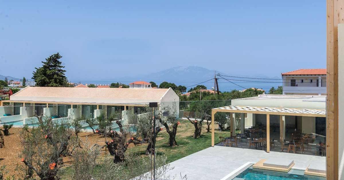 Een foto van het zwembad bij Tsamis Zante Suites