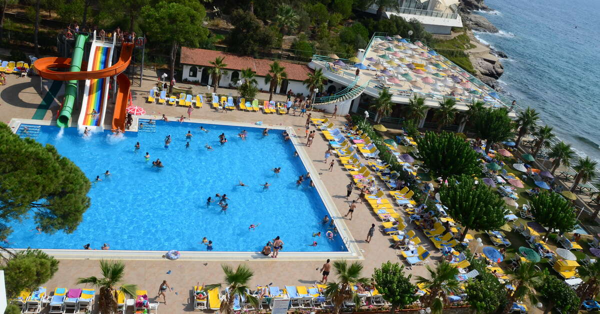 Een foto van het zwembad bij Hotel Grand Efe