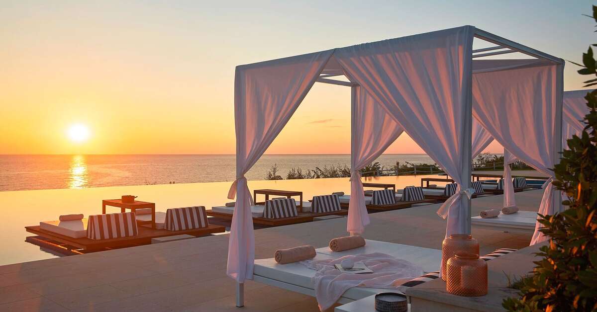Een foto van het zwembad bij Cavo Olympo Luxury Hotel & Spa