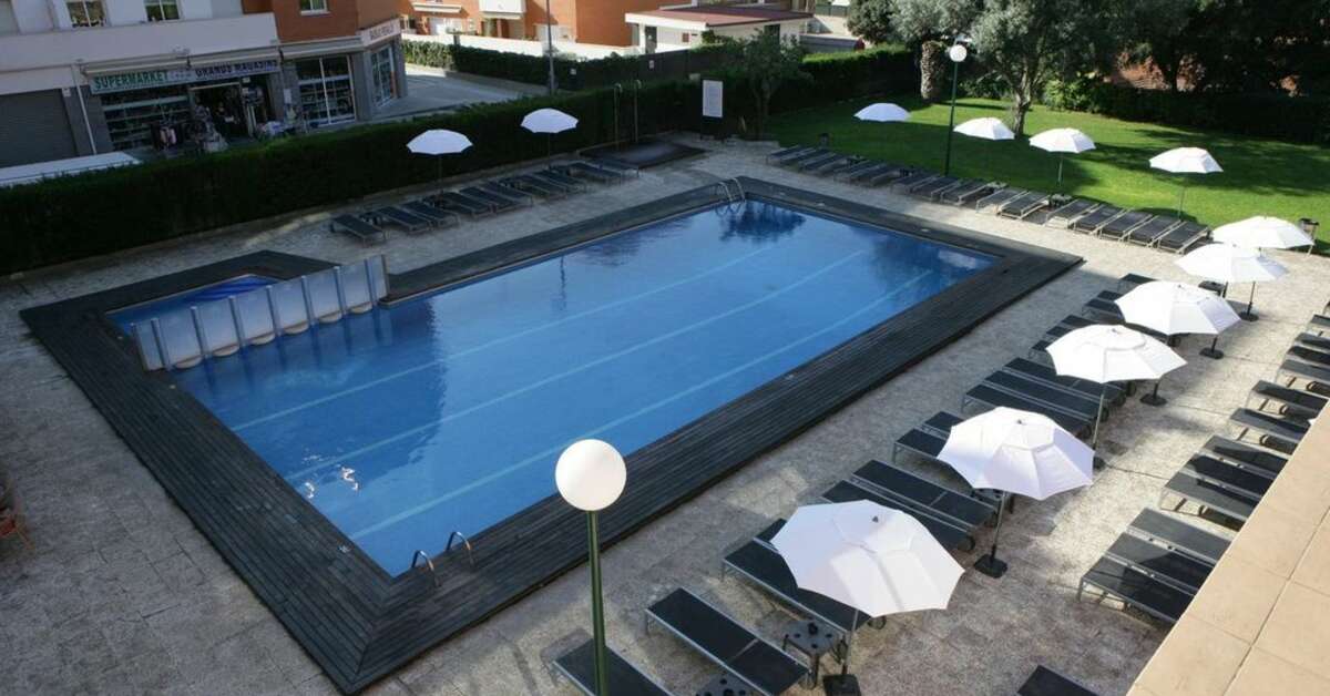 Een foto van het zwembad bij Hotel Fenals Garden