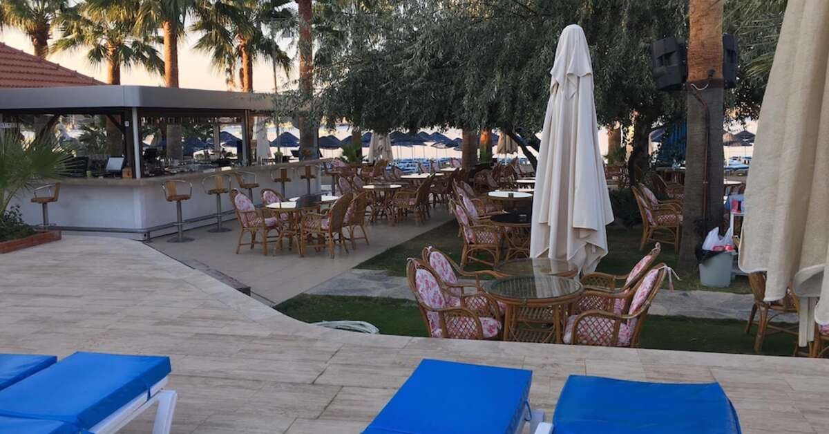 Een foto van de faciliteiten bij Nagi Beach Hotel