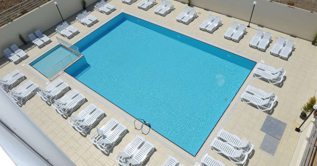 Ein Foto vom Pool im A Hotel Side