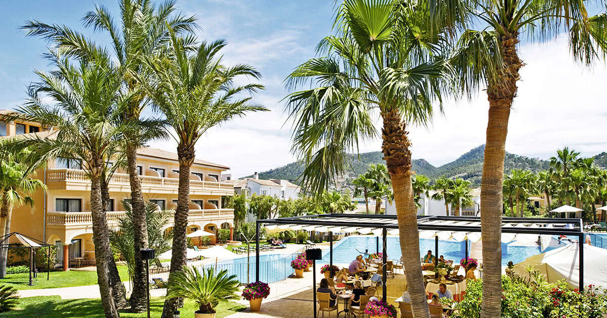 Ein Foto vom Pool im Mon Port Hotel & Spa