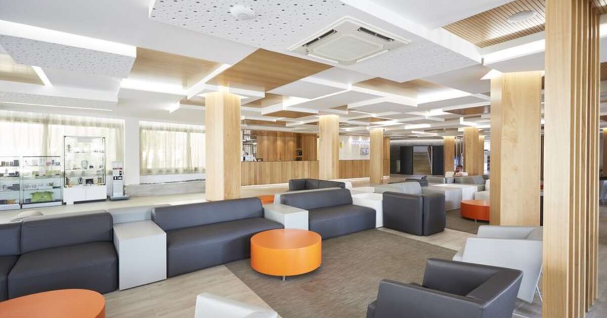 Een foto van het interieur van Invisa Hotel Es Pla