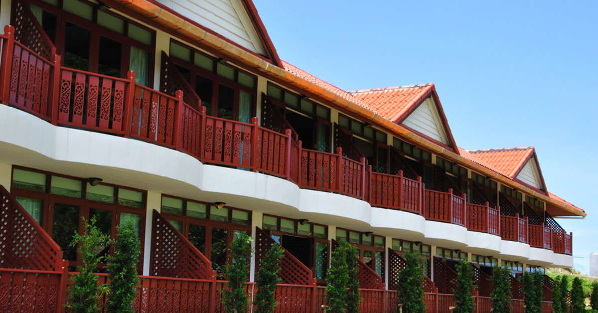 Ein Foto von der Außenansicht des P.P. Erawan Palms Resort