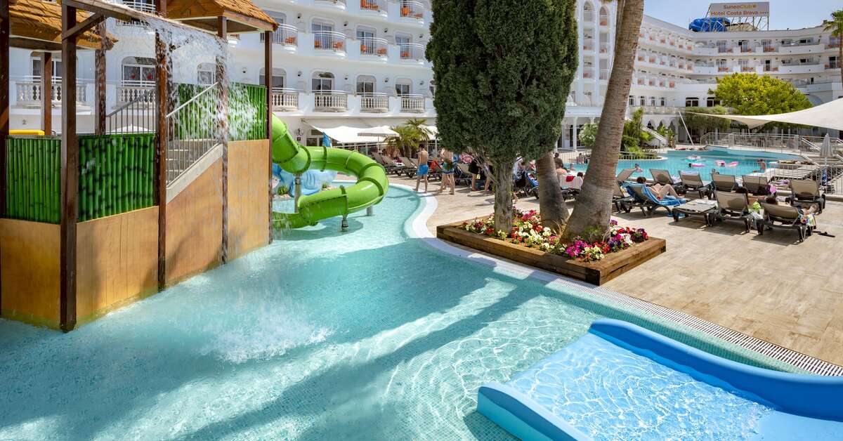 Een foto van het zwembad bij Best Lloret Splash