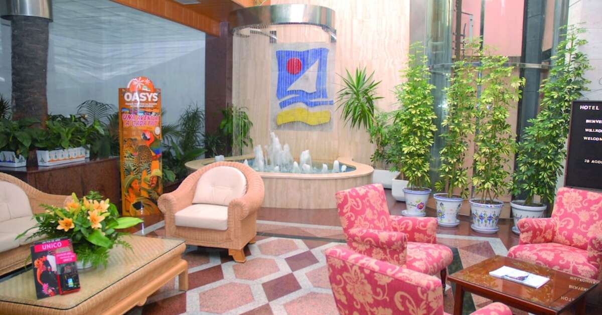 Een foto van het interieur van Hotel Playalinda