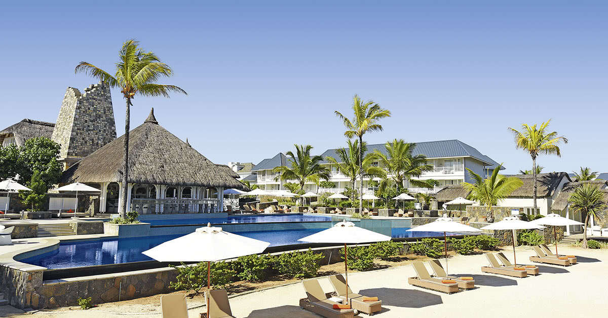 Een foto van het zwembad bij Radisson Blu Azuri Resort & Spa
