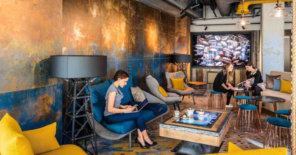 Een foto van het interieur van Novotel London Canary Wharf