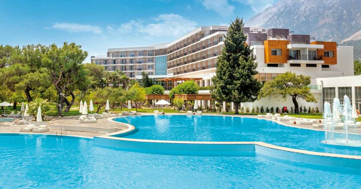 Een foto van het zwembad bij Rixos Beldibi