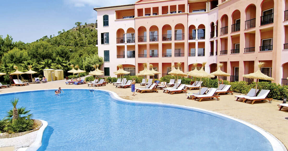 Ein Foto vom Pool im Hotel Bordoy Don Antonio