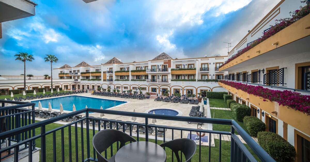 Een foto van het zwembad bij Vila Gale Tavira