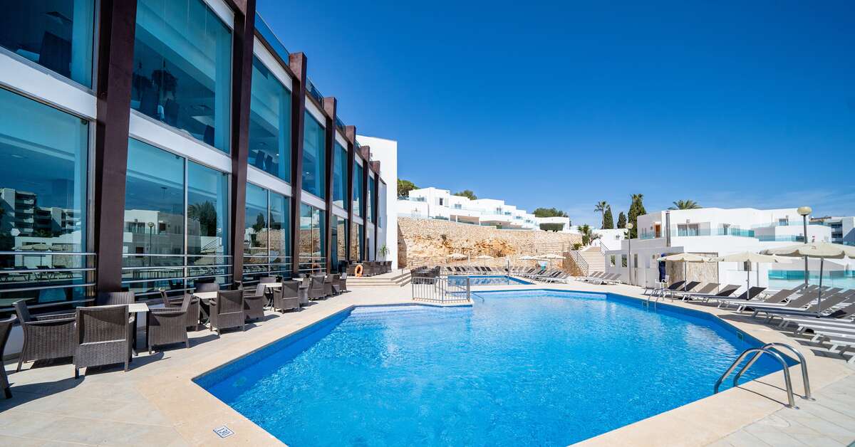 Ein Foto Marsenses Ferrera Blanca Adults Only