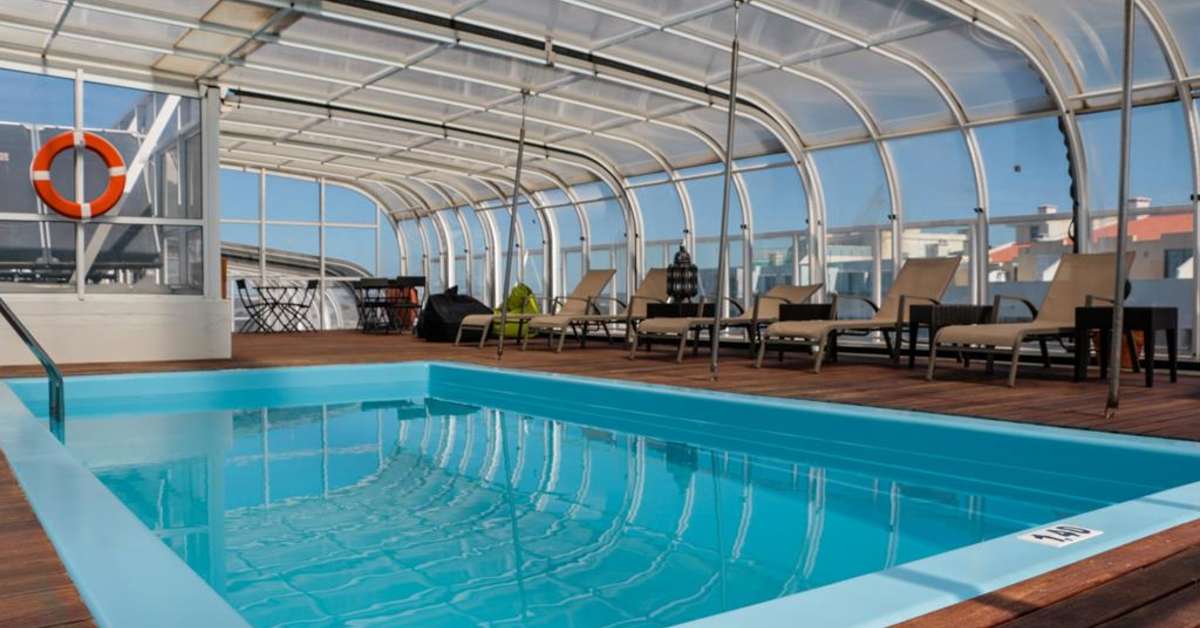 Een foto van het zwembad bij Baia Beach Hotel