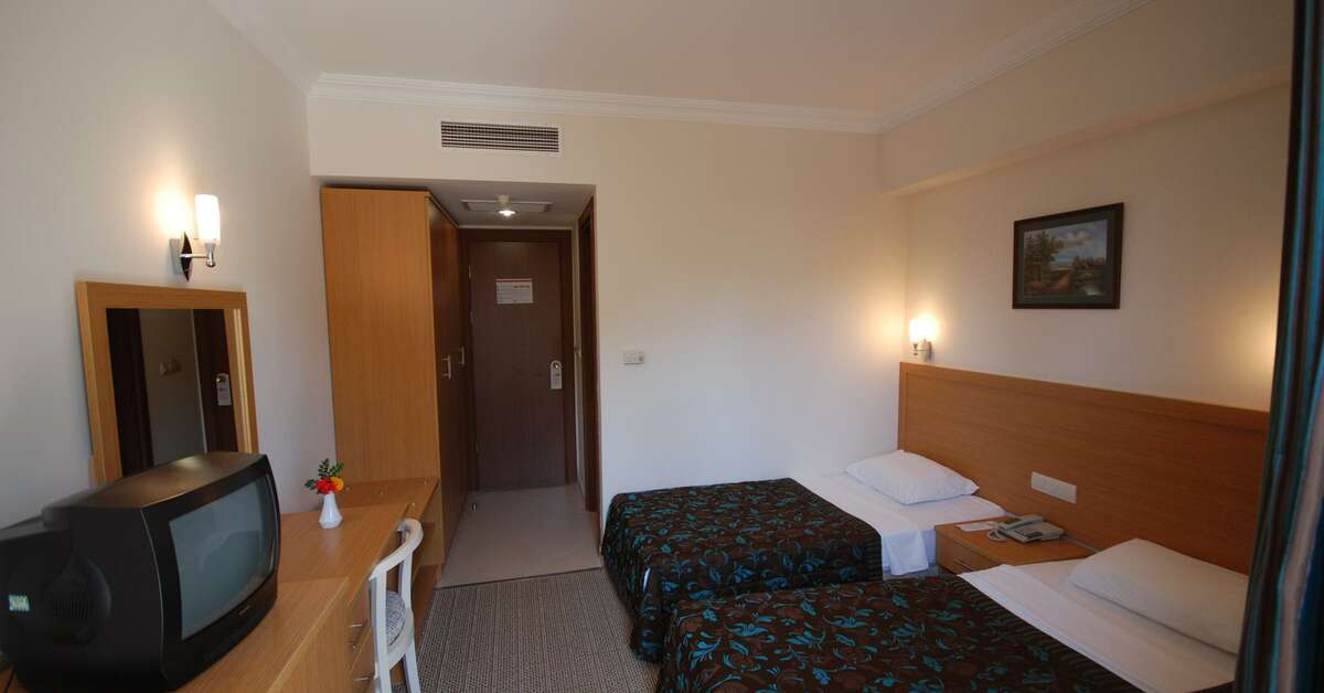 Ein Foto Perdikia Beach Hotel