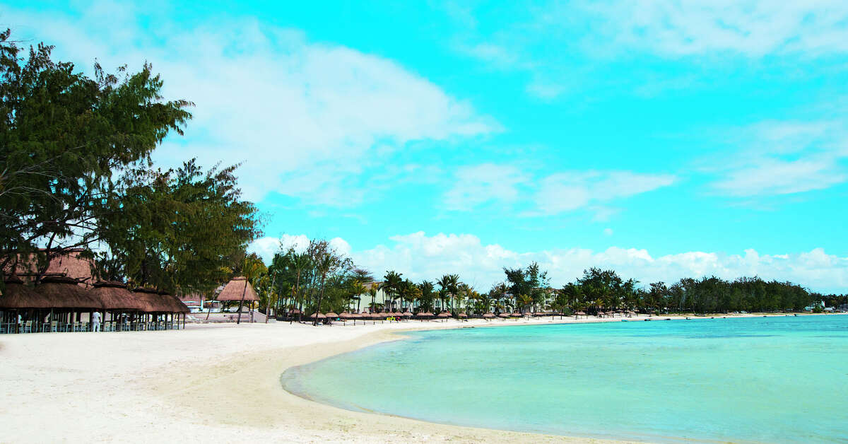 Een foto van het strand bij Ambre Resort & Spa
