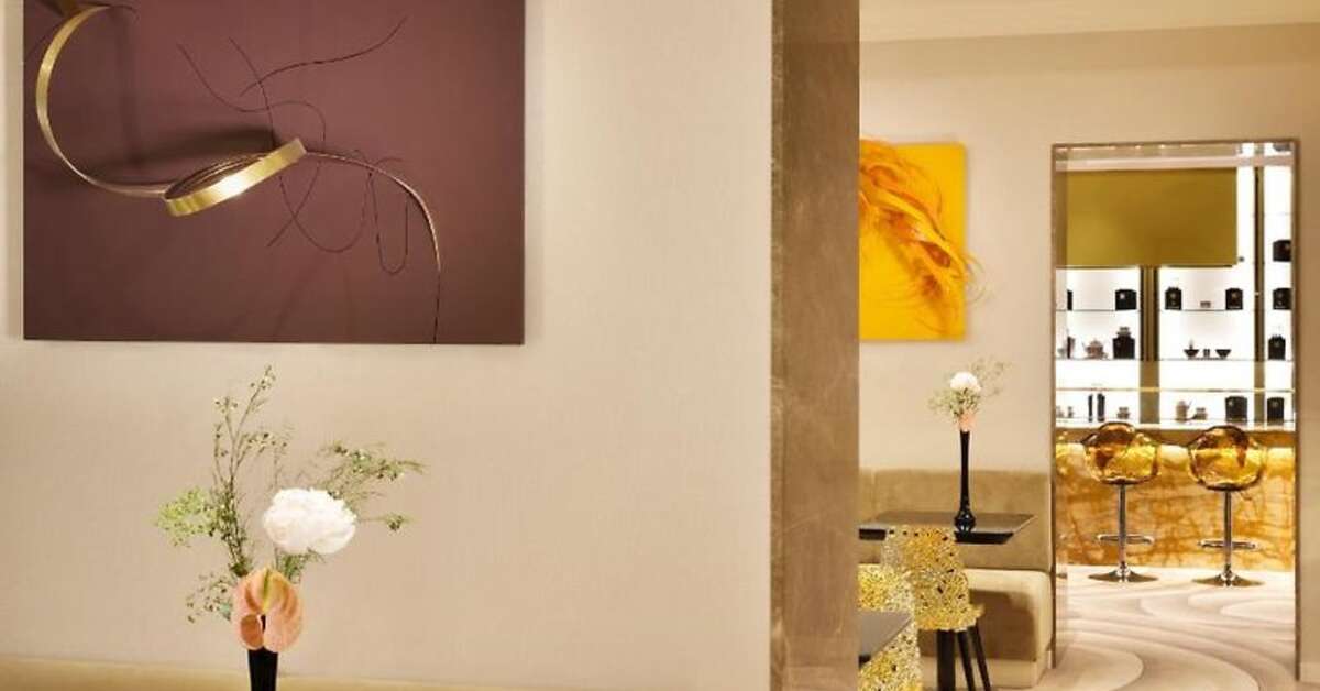 Een foto van The First Roma Dolce