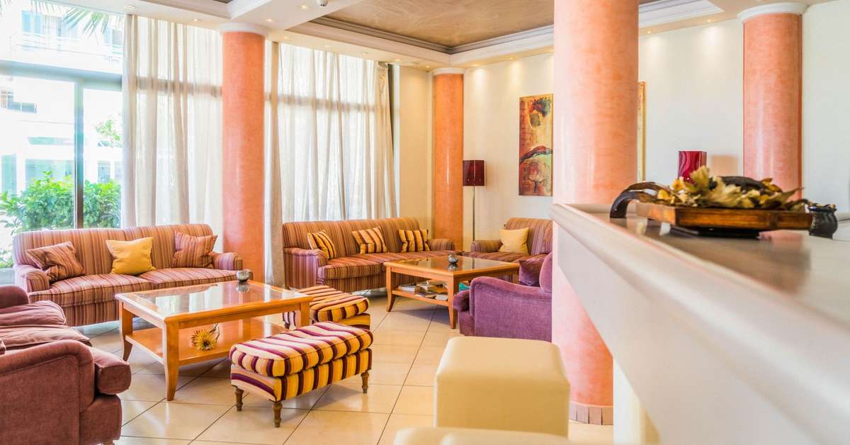 Een foto van het interieur van Castello City Hotel
