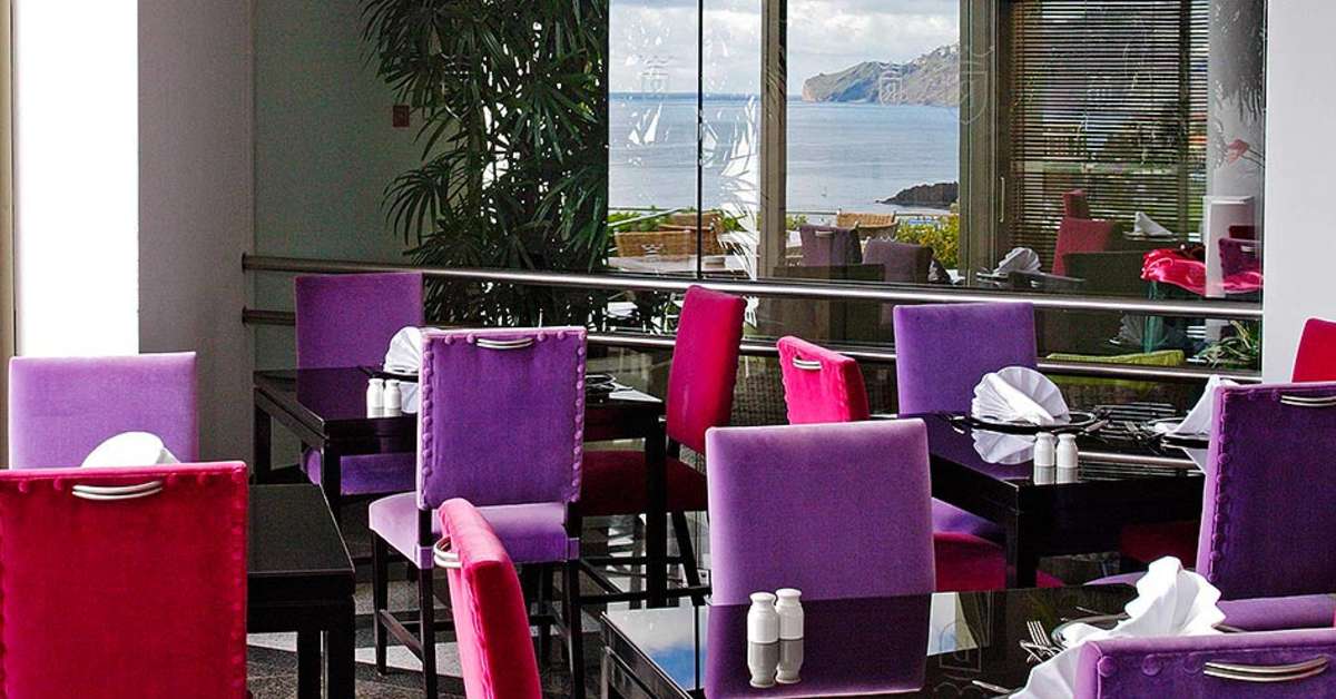 Een foto van het terras bij Madeira Regency Cliff Hotel