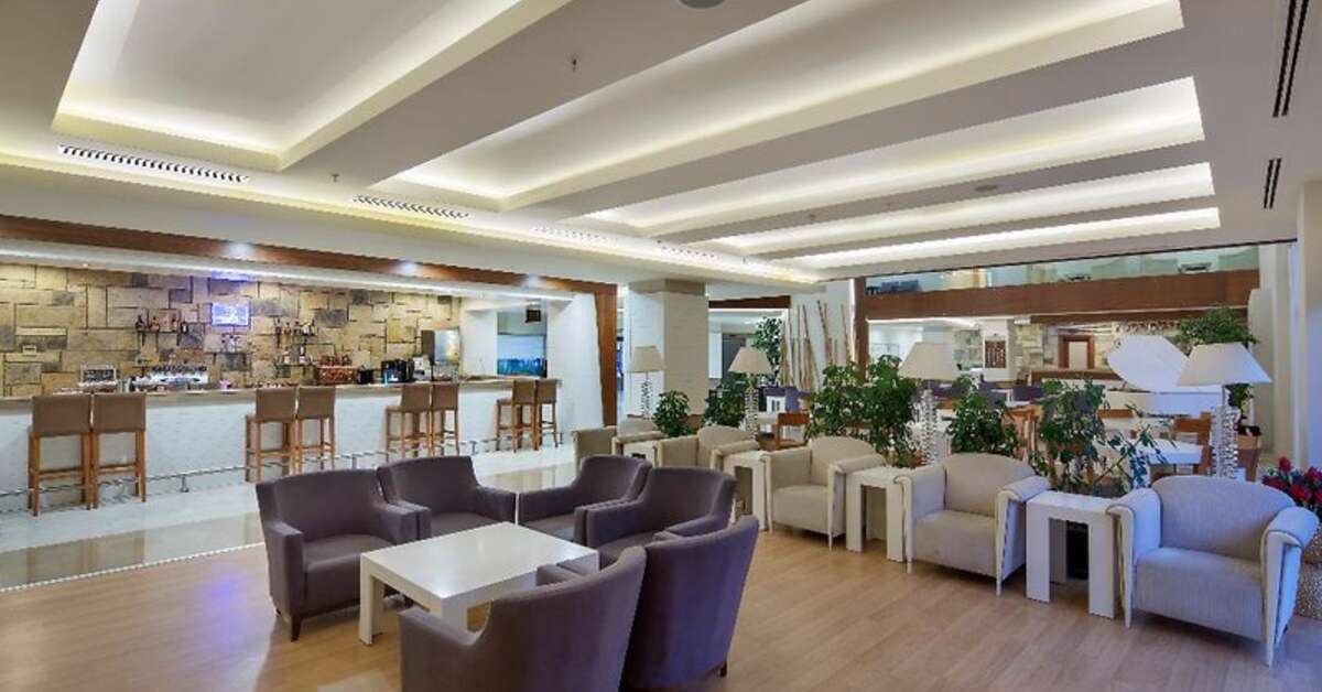 Een foto van het interieur van Green Bay Resort & Spa