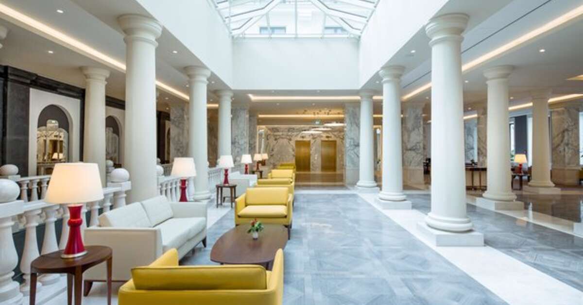 Een foto van het interieur van Titanic Gendarmenmarkt Berlin