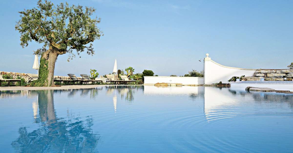Een foto van het zwembad bij Borgobianco Resort & Spa