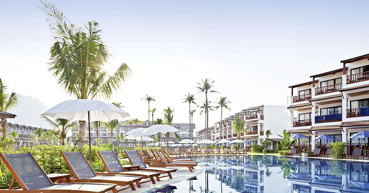 Een foto van het zwembad bij Sunwing Resort Kamala Beach