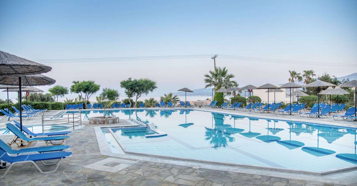 Ein Foto Semiramis Village Hotel