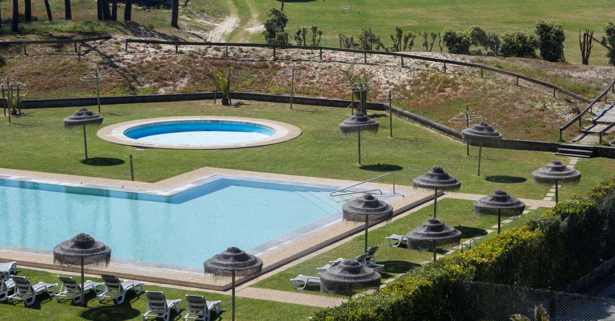 Een foto van het zwembad bij Axis Ofir Beach Resort