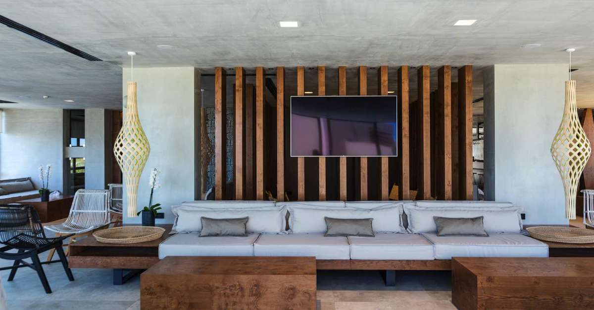Een foto van het interieur van Kimpton La Mer Resort & Spa