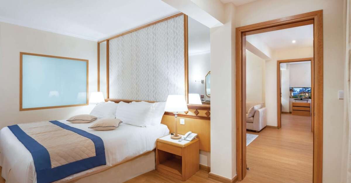 Een foto van Constantinou Bros Athena Beach Hotel