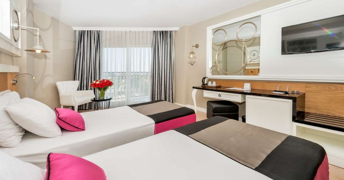 Een foto van Serenis Hotel