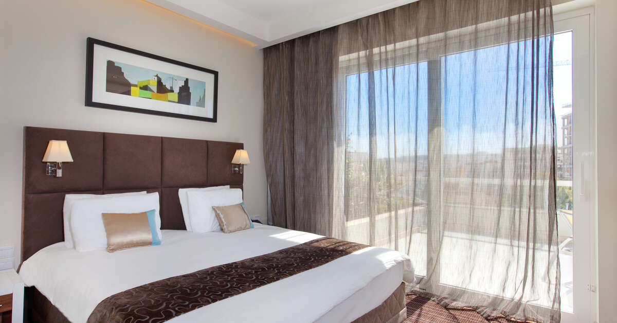 Ein Foto The George Urban Boutique Hotel