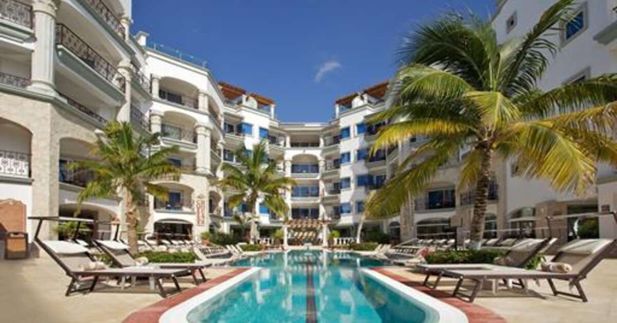 Een foto van het zwembad bij Hyatt Vivid Playa Del Carmen