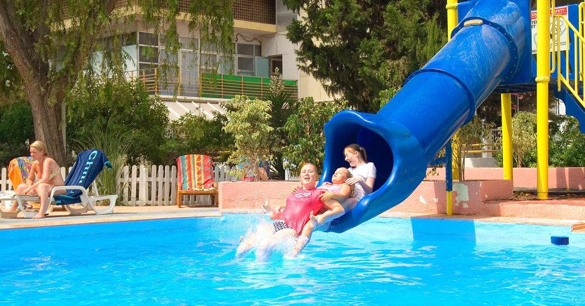 Een foto van het zwembad bij Magic Villa Benidorm