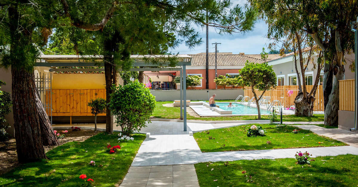 Een foto van de buitenkant van Amour Holiday Resort