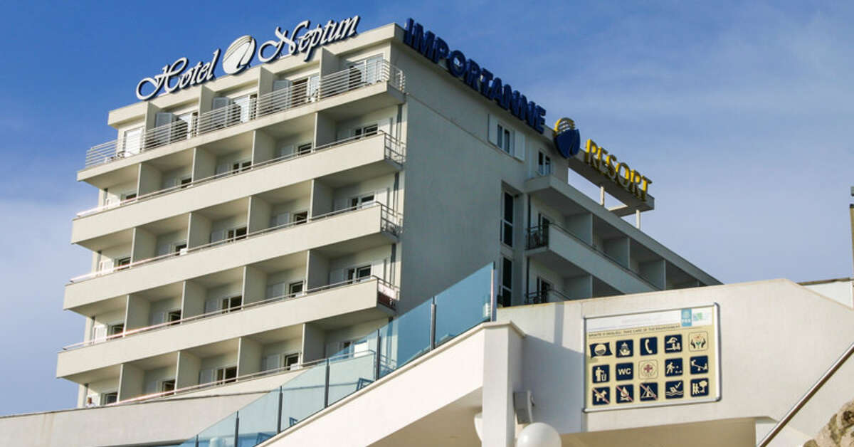 Ein Foto von der Außenansicht des Hotel Royal Neptun