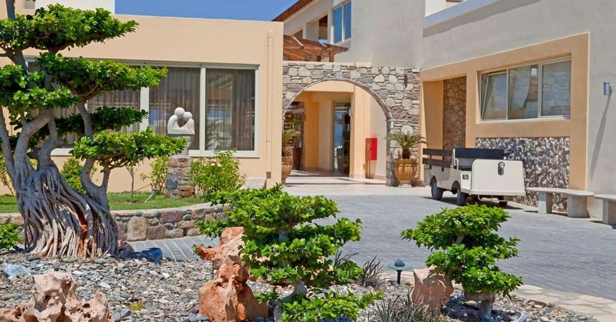 Een foto van de buitenkant van Natura Village Hotel & Spa