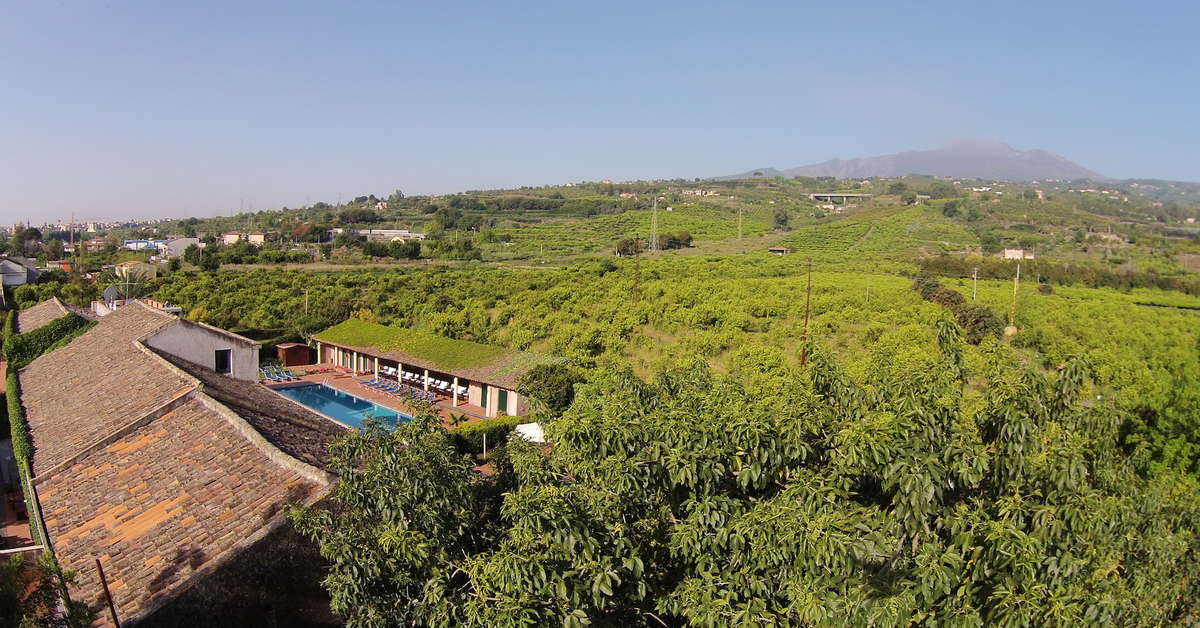 Ein Foto vom Pool im Hotel Etna