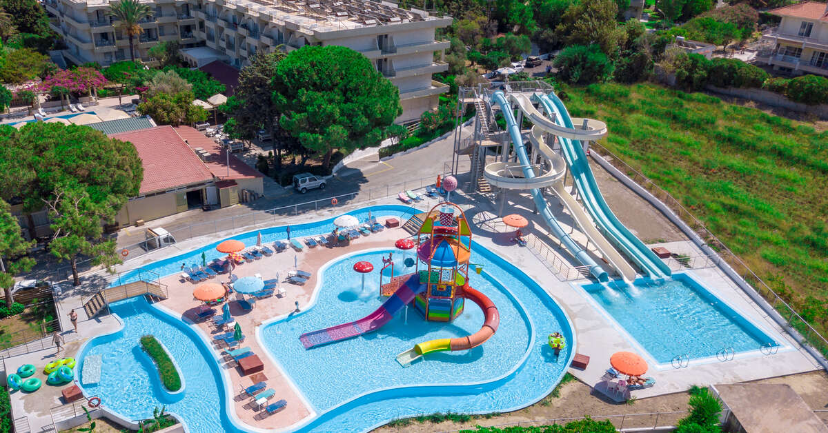 Een foto van het zwembad bij Filerimos Village Hotel