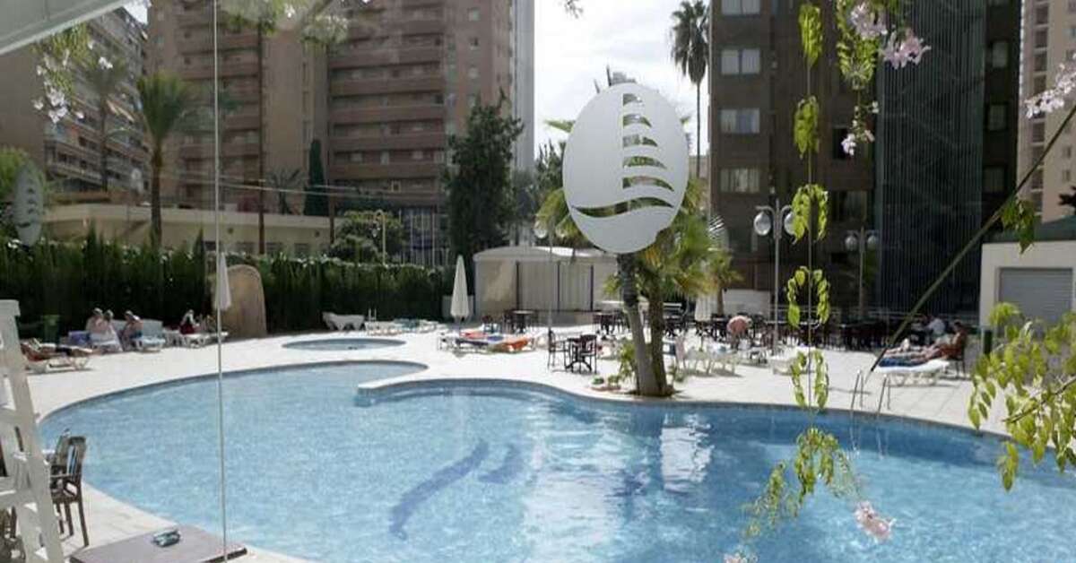 Ein Foto vom Pool im Aparthotel Levante Club