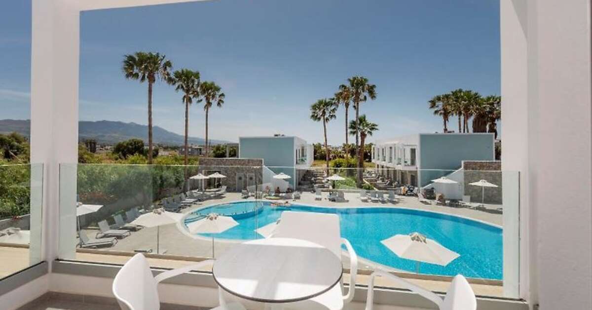 Een foto van het zwembad bij Apollon Windmill Hotel