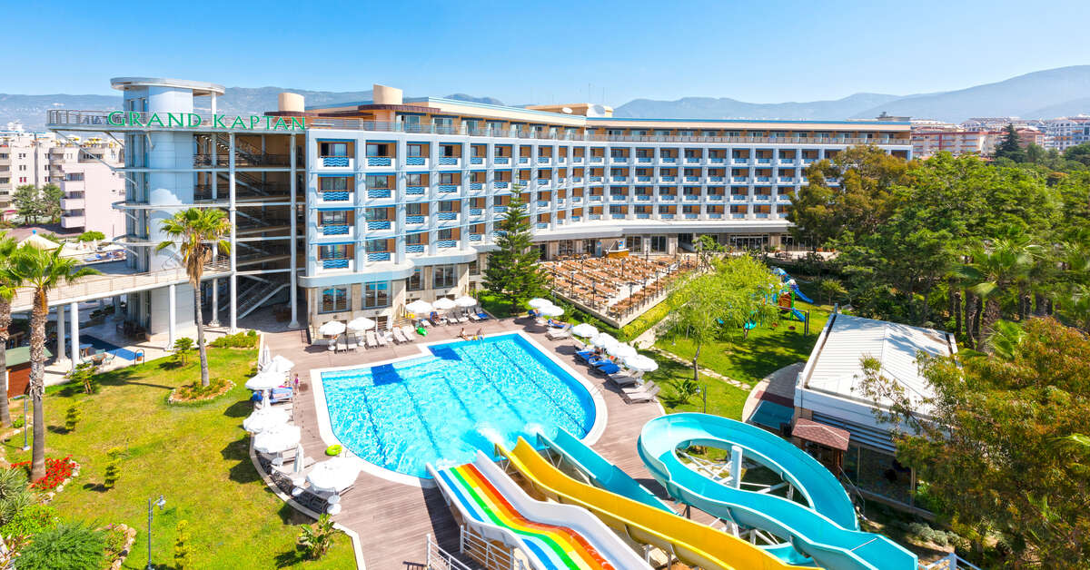 Een foto van het zwembad bij Grand Kaptan Hotel