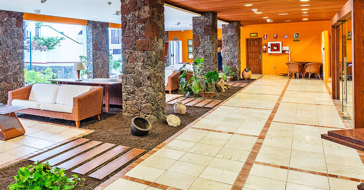 Een foto van het interieur van Blue Sea Callao Garden