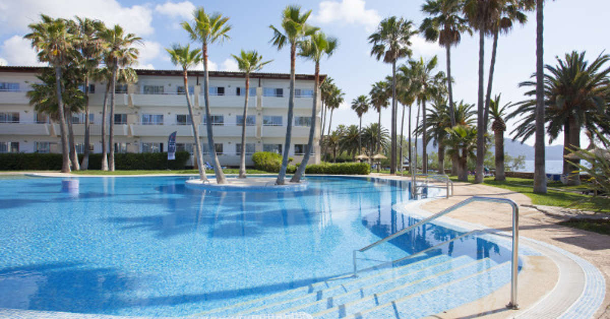 Een foto van het zwembad bij Grupotel Mallorca Mar
