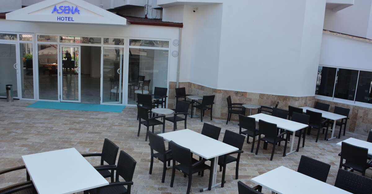 Een foto van het terras bij Jura Hotels Ada Beach