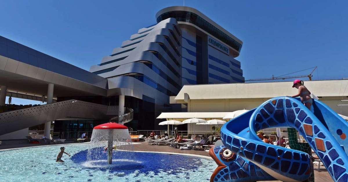 Een foto van het zwembad bij Hotel Olympia Sky