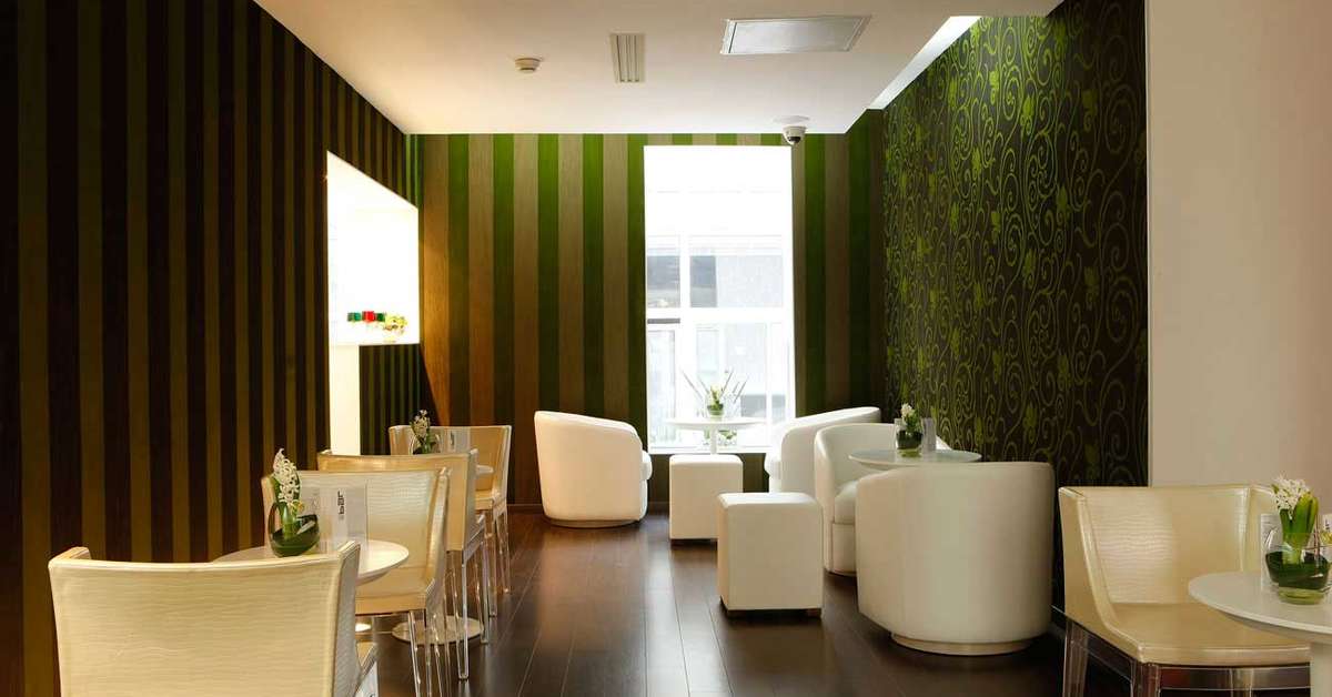 Een foto van het interieur van Le Quartier Bercy-Square