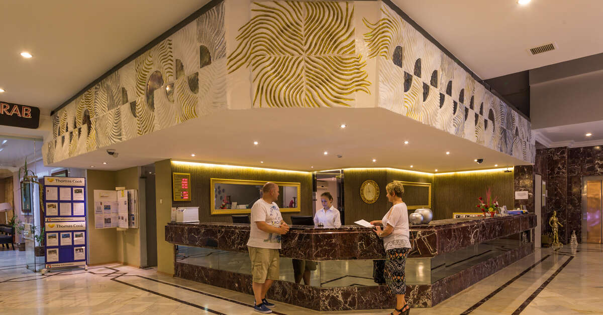 Een foto van het interieur van L'Etoile Hotel