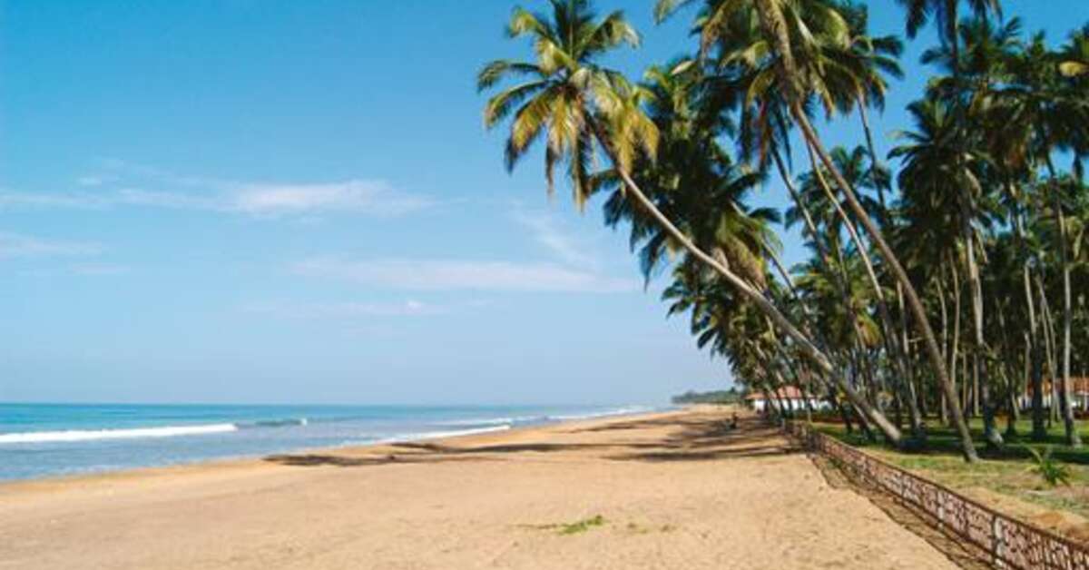 Een foto van het strand bij Royal Palms Beach Resort